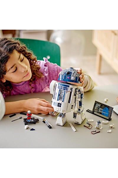 LEGO Star Wars R2-D2 75379