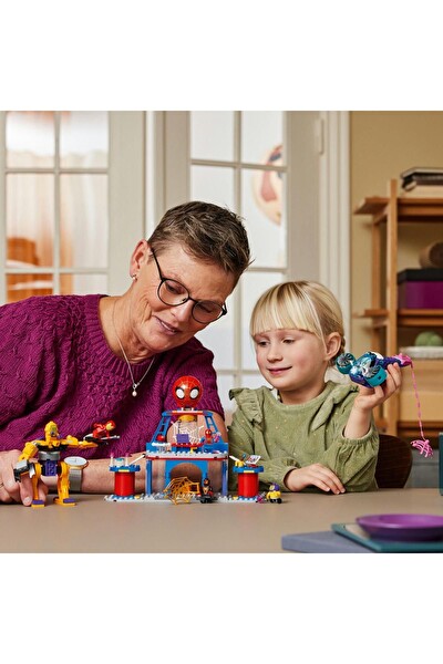 LEGO Spidey Takımı Ağ Örücü Karargahı 10794