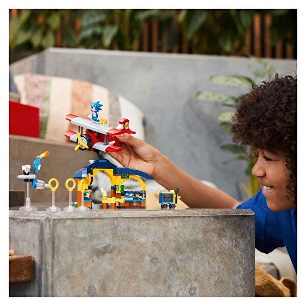 LEGO Sonic the Hedgehog Tailsin Atölyesi ve Tornado Uçağı 76991