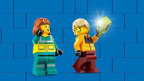 LEGO City Acil Ambulansı ve Snowboardcu 60403