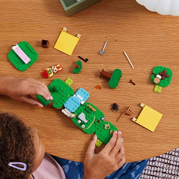 LEGO Animal Crossing Bunnie Açık Hava Aktivitelerinde 77047