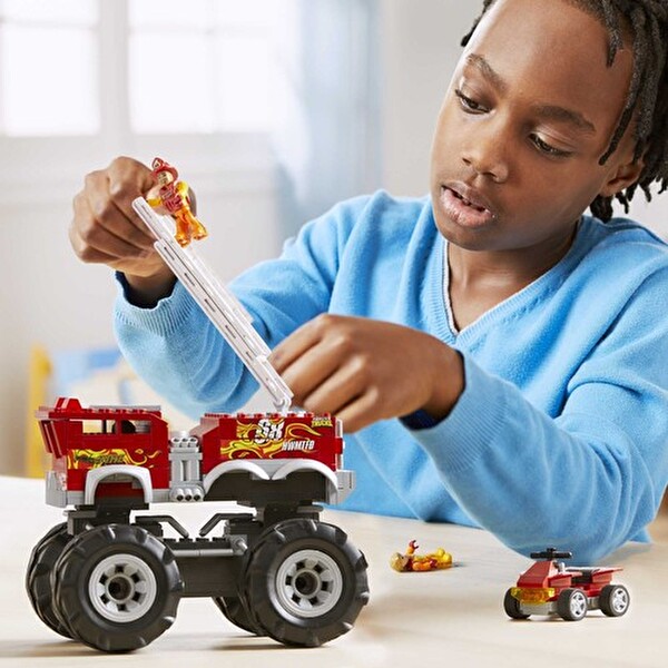 Hot Wheels Mega Monster Truck İtfaiye Aracı HHD19