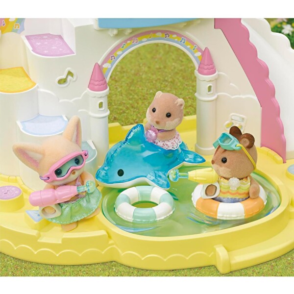 Sylvanian Families Anaokulu Arkadaşları Havuz Eğlencesi Üçlüsü 5749