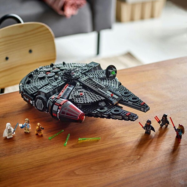 LEGO Star Wars Karanlık Falcon 75389