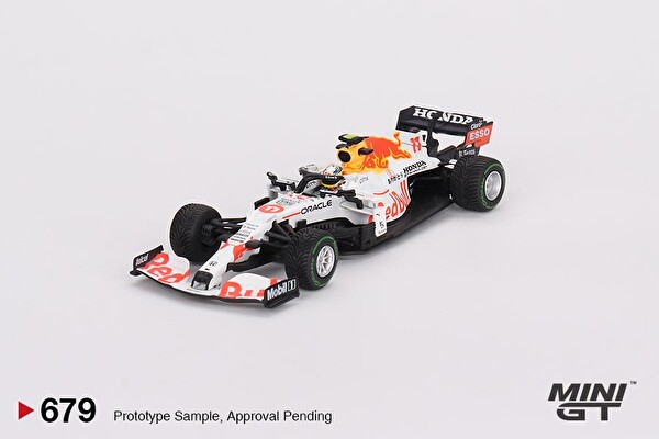 Mini GT Red Bull RB16B 11 Sergio Pérez 2021 Turkish Grand Prix 3rd Place Oyuncak Araç 679