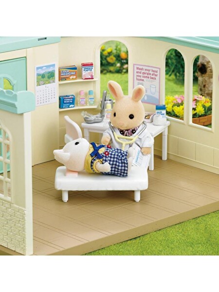 Sylvanian Families Kasaba Doktoru Oyun Seti 5729