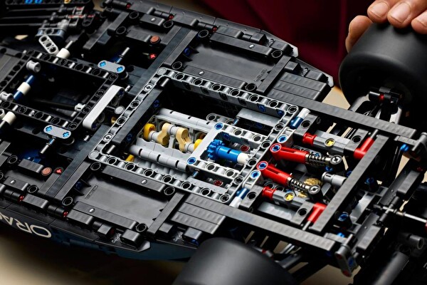 LEGO Oracle Red Bull Yarış RB20 F1 Araba 42206