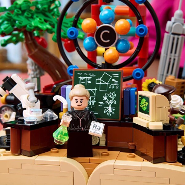 LEGO STEM'in Evrimi 21355
