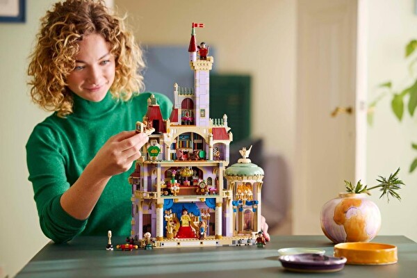 LEGO Güzel ve Çirkin Kalesi 43263