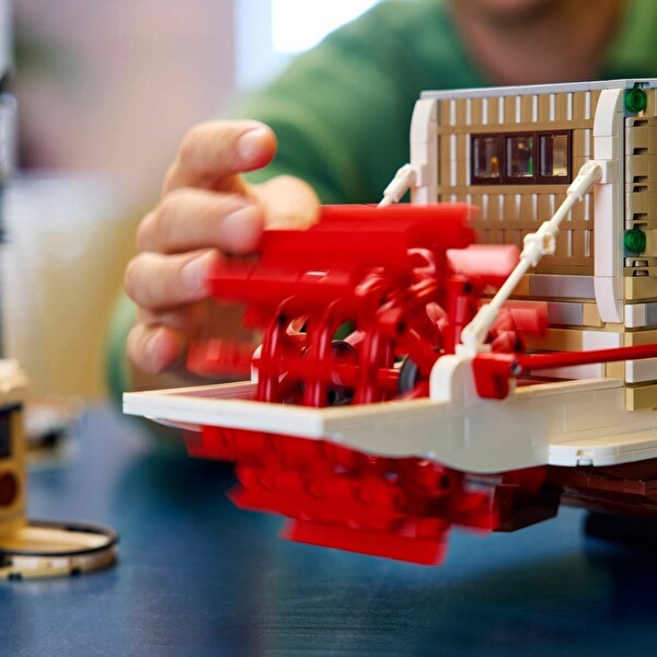 LEGO Ideas Buharlı Nehir Gemisi 21356