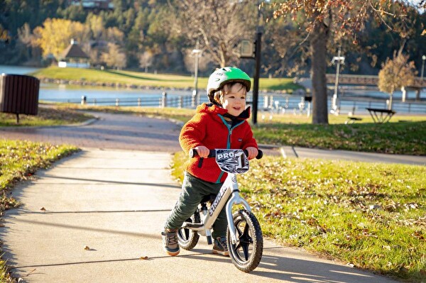 Strider 12 Pro Gümüş Denge Bisikleti