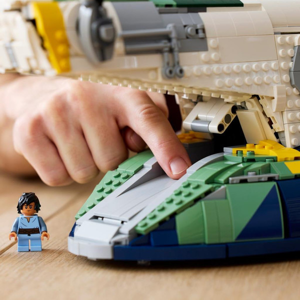 LEGO Star Wars Jango Fett'in Firespray Sınıfı Starship’i 75409