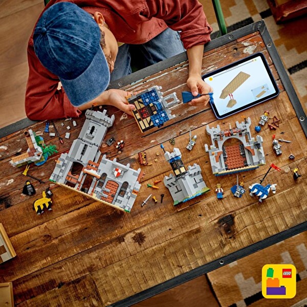 LEGO Creator 3'ü 1 Arada Orta Çağ Atlı Şövalye Kalesi 31168