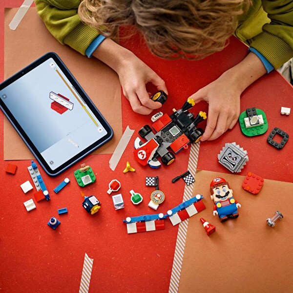 LEGO Super Mario: Mario Kart İnteraktif Mario ve Standart Kart 72043