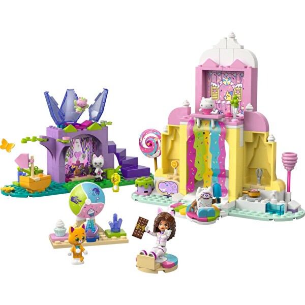LEGO Gabby’s Dollhouse Tatlı Şekerleme Dağı ve Kedi Bahçesi 11205