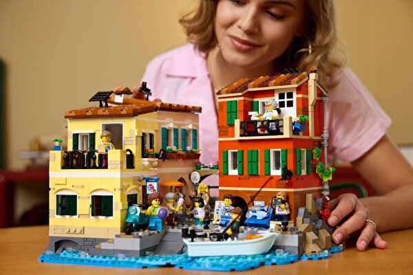 LEGO İtalyan Rivierası 21359
