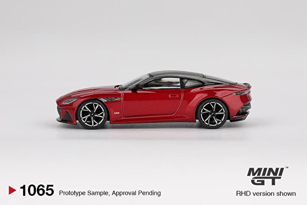 Mini GT Aston Martin DBS Hyper Red - 1065