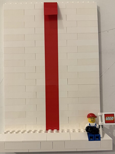 LEGO Exclusive Legoland 852668 Brick Wall Photo Display (Portrait)