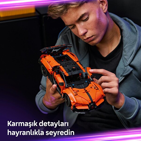 LEGO Technic Bugatti Chiron Pur Sport Hiper Araba 42222