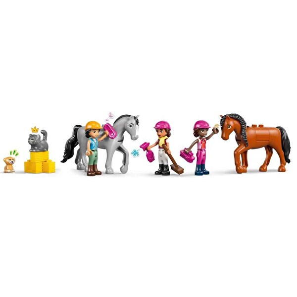 LEGO Friends At Ahırı ve Binicilik Akademisi 42688
