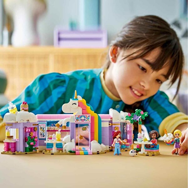 LEGO Friends Renkli Düşler Kafe 42684