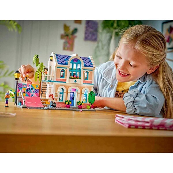 LEGO Friends Liann'in Aile Evi 42687