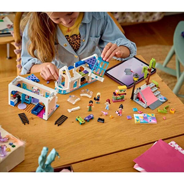 LEGO Friends Liann'in Aile Evi 42687