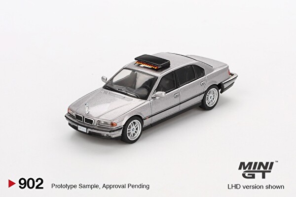 Mini GT BMW 750IL