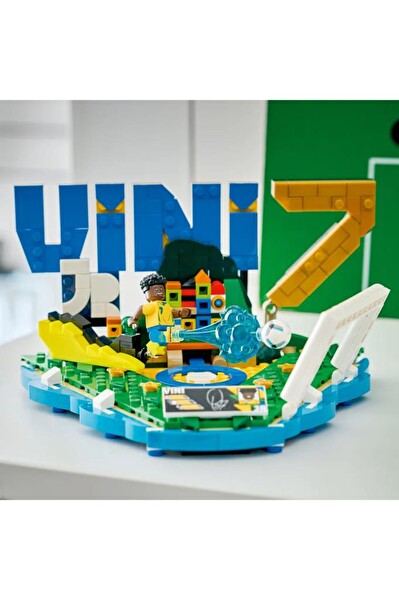 LEGO Editions Vini Jr. Unutulmaz Futbol Anları 43027