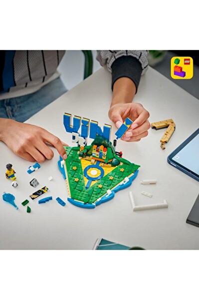 LEGO Editions Vini Jr. Unutulmaz Futbol Anları 43027