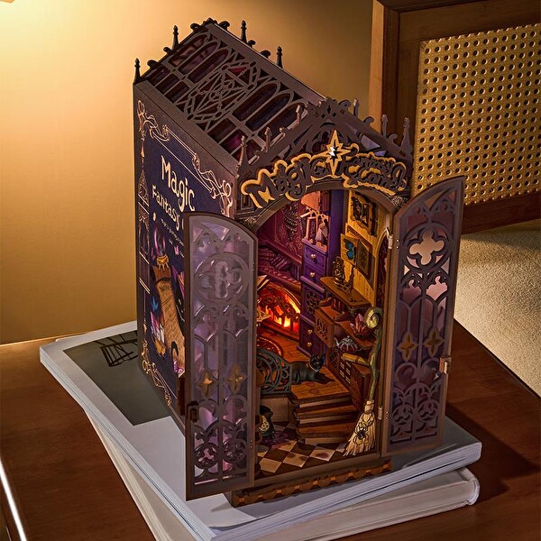 Rolife TGB14 Magic Fantasy Corner Kitap Köşesi Book Nook DIY Minyatür Maket Model Seti Mini Dollhouse 3D Ahşap Hobi Kiti