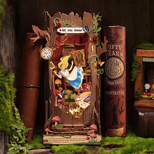Rolife TGB12 Fall into Wonder Kitap Köşesi Book Nook DIY Minyatür Maket Model Seti Mini Dollhouse 3D Ahşap Dekoratif Hobi Kiti