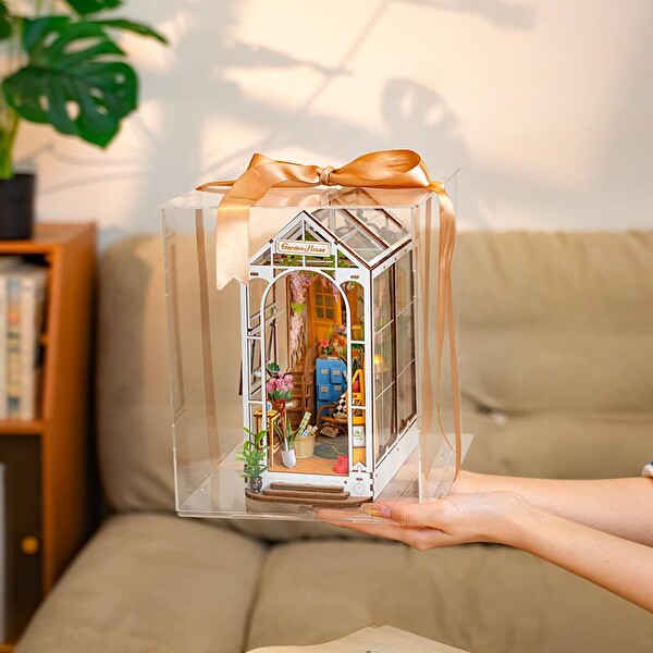 Rolife TGB06 Garden House Kitap Köşesi Book Nook DIY Minyatür Maket Model Seti Mini Dollhouse 3D Ahşap Dekoratif Hobi Kiti
