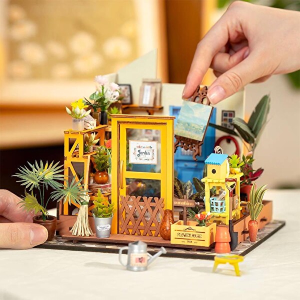 Rolife DG104 Cathy's Flower House DIY Minyatür Çiçek Evi Maketi 3D Model Kit