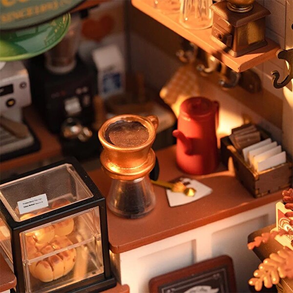Rolife DG162 Kafe (NO.17 Slow Life Cafe) DIY Minyatür Maket Model Seti Mini Dollhouse 3D Model Kit Detaylı Dekoratif Hobi Seti 3D
