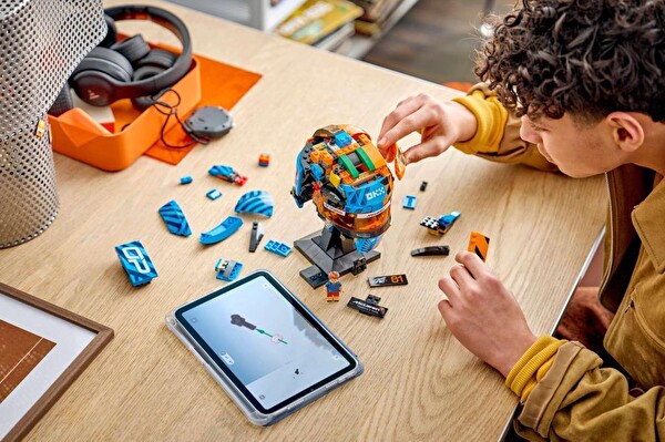 LEGO Editions McLaren Oscar Piastri Kask 43017