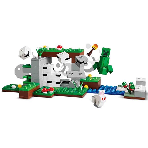 LEGO Minecraft İlk Gece Macerası 21593