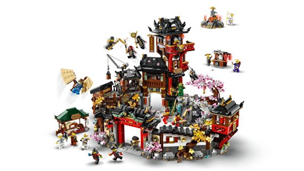 LEGO Ninjago 15. Yıl Dönümü Eski Şehir 71861