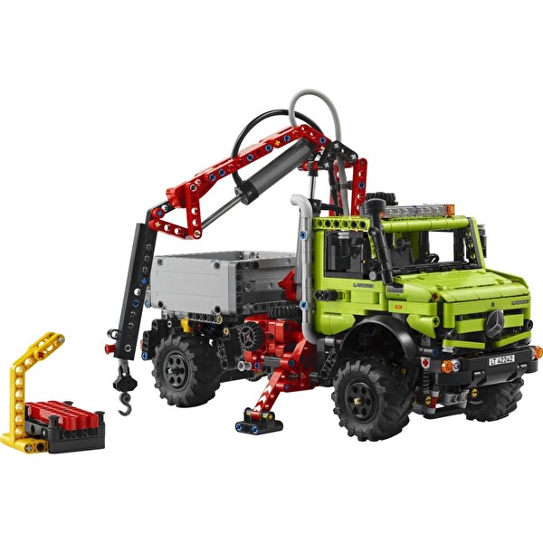 LEGO Technic Vinçli Mercedes-Benz Unimog U 5023 42242