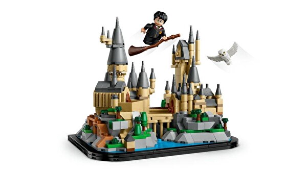 LEGO Harry Potter Mini Hogwarts Şatosu 40975