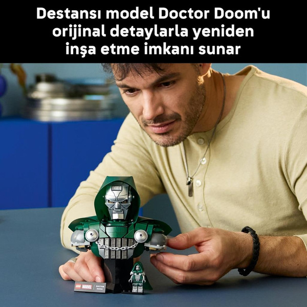 LEGO Marvel Doktor Doom Büstü 76345