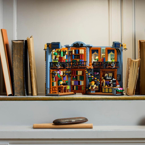 LEGO 11379 Icons Kitabevi Kitaplık Dekoru