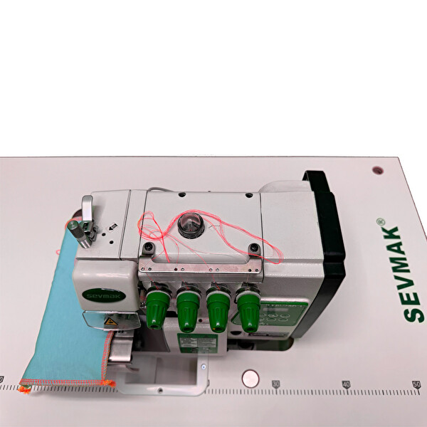 Sevmak SK-798-04D 4 İplik Overlok Makinesi