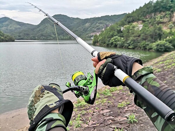 Valkyrie Kazıklı 3 Metre Karbon Fiber 9 Boğum 9 Halka Teleskopik Balık Olta Kamışı