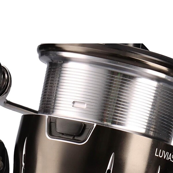 Daiwa Luvias 24 LT 2000S-P Olta Makinesi