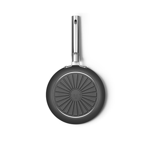 Smeg 24 CM Çelik Siyah Kızartma Tavası CKFF2401BLM