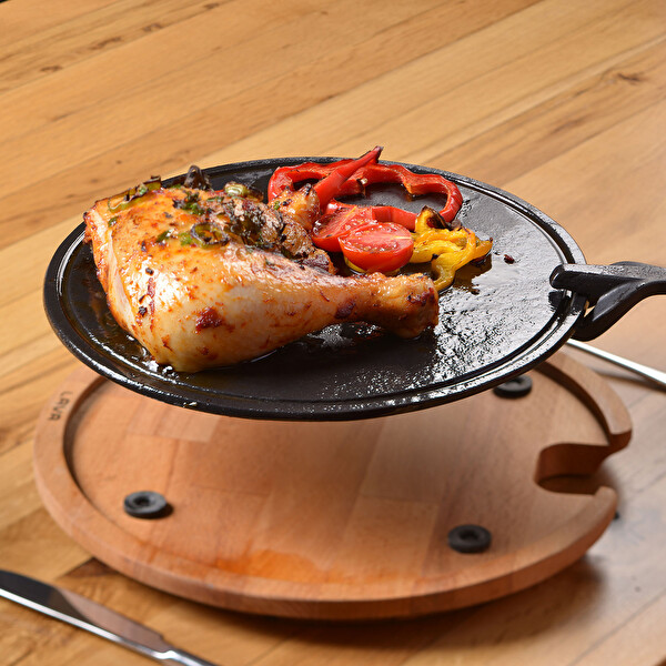 Lava Döküm 26 CM Ahşap ve Döküm Demir Hot Plate Servis Tahtası LV HRC HP 26 AS 260 IR