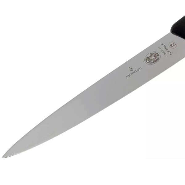 Victorinox 18 CM Siyah Fileto Bıçağı 5.3703.18
