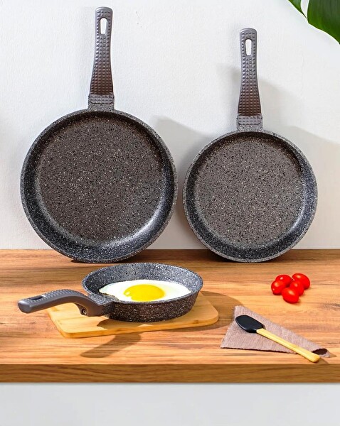 3737 Fry Pan Döküm Granit 3 Parça Tava Seti Siyah (20-24-28 CM)