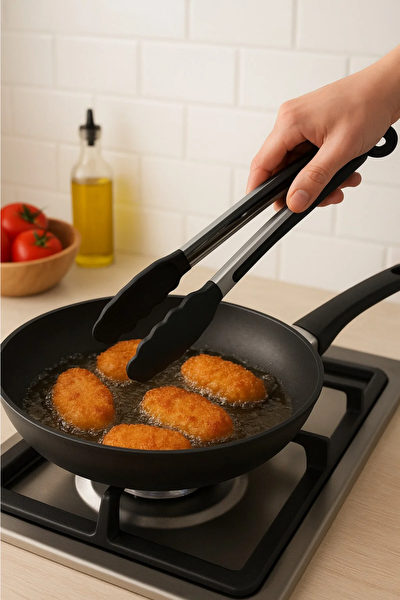 Kitchen Design Lab Paslanmaz Çelik Hamur Kesme Ruleti Büyük Boy Antrasit Siyah Silikon Uçlu Metal Maşa